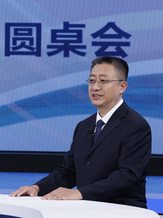 确定性应对各种不确定性——中国经济圆桌会聚焦“四稳”AG真人中国经济圆桌会·新华